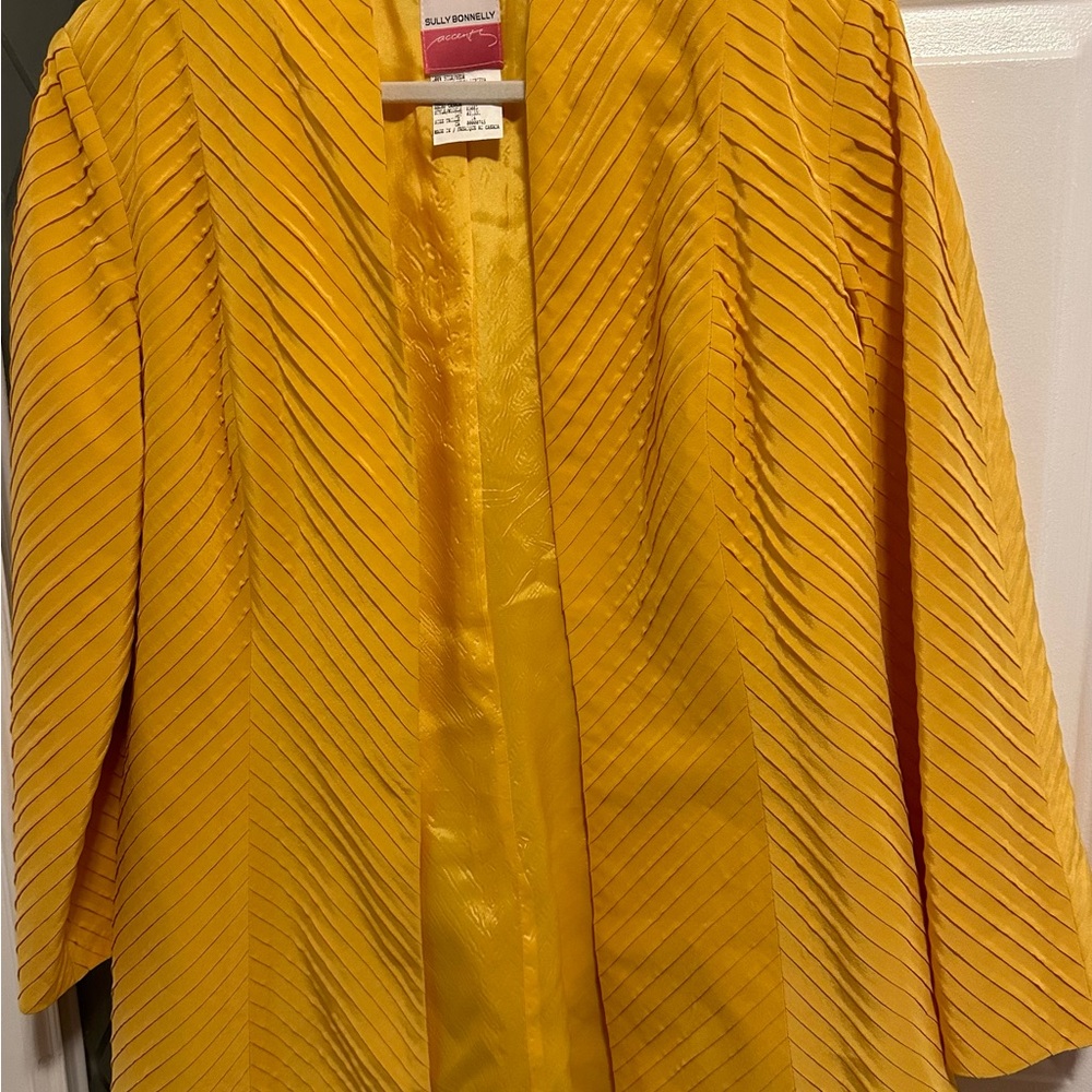 Jacket - Picture 5 of 6